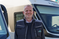 Verkauf<br>
Tel.: 02426 - 90 208 - 23<br>
E-Mail: verkauf@kucki-mobil.de